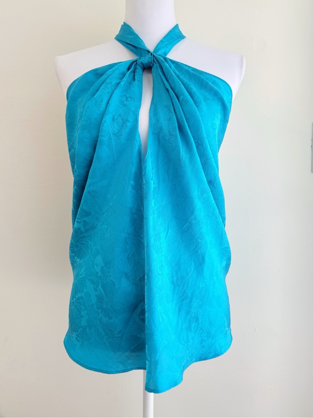 RONNY KOBO OMILIA SILK BLUE FLORAL HALTER KEYHOLE CUT OUT NECK TANK TOP